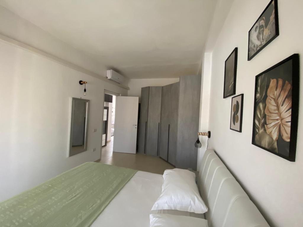 Civico 107 - Apartment With Private Parking Quartu Sant'Elena Exterior photo